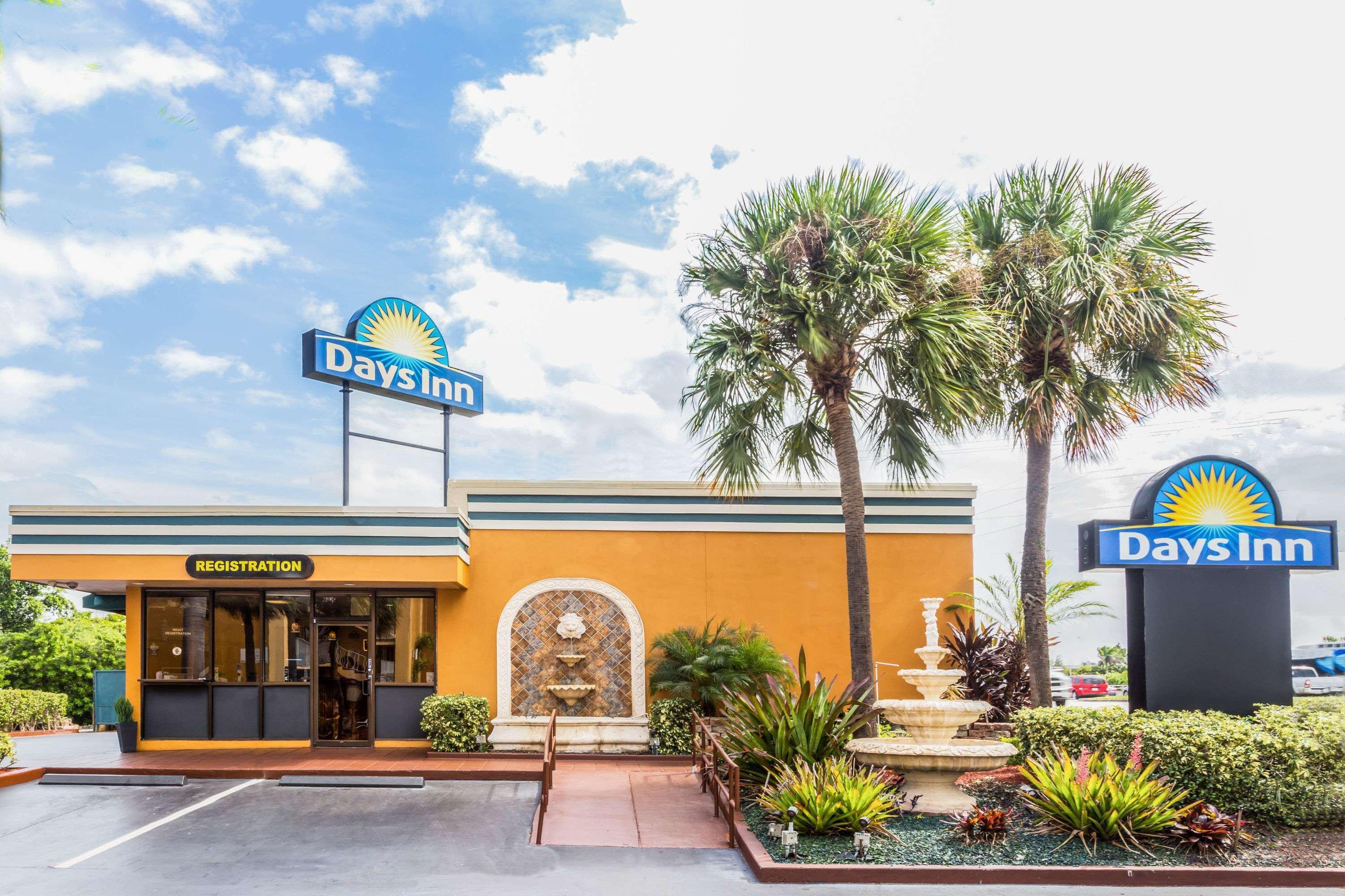 Days Inn By Wyndham Fort Lauderdale-Oakland Park Airport N Wilton Manors Ngoại thất bức ảnh